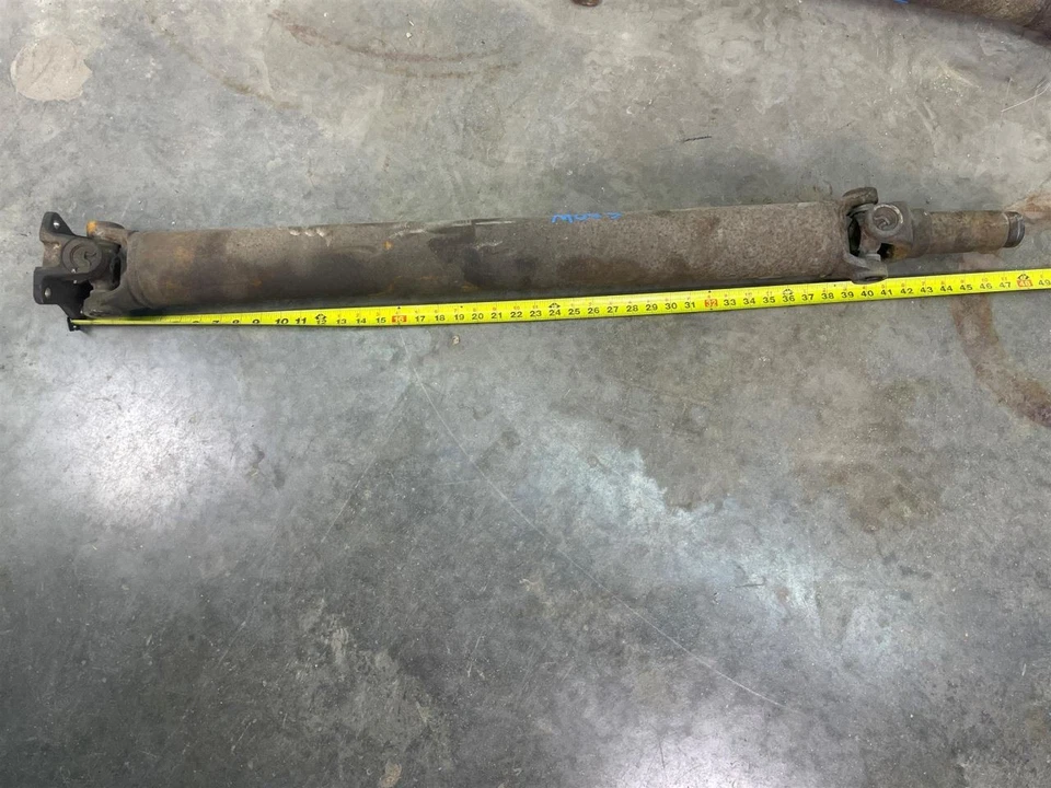 Conjunto de eje de transmisión trasero Ford F-350 Super Duty 2008-2010 141" WB 2x2 6,4 L OEM Foto 1 de 4