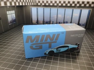 BUGATTI CHIRON PUR SPORT "GRAND PRIX" LHD - 1/64 TSM MODEL / MINI GT - Picture 1 of 3