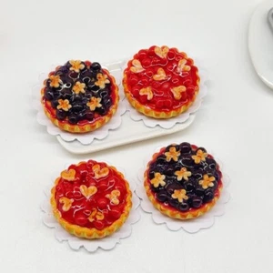 2 pieces Miniature Tart, , Miniature Pie, Miniature Fake Food clay 1:12 scale - Picture 1 of 6