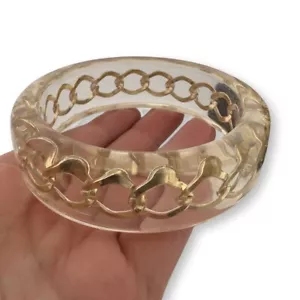 VINTAGE ~ CLEAR LUCITE PLASTIC ~ BANGLE BRACELET CHUNKY GOLD LINK CHAIN 1950s - Picture 1 of 13