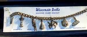 VINTAGE WISCONSIN DELLS SEE STAND ROCK INDIAN TEE PEE CHEIF CHARM BRACELET - Picture 1 of 5