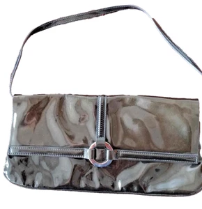 LK BENNETT CU/BALLINA BLACK PATENT LEATHER CLUTCH BAG with REMOVABLE STRAP NEW - Picture 1 of 3