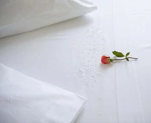 White Cotton Bedding Set Double Bed 3 PCs 290 x 240cm Hand Embroidered UK Stock - Picture 1 of 33