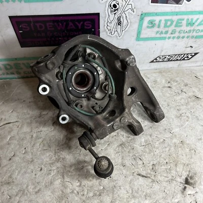 03-08 Maserati Quattroporte Suspensión trasera derecha Eje nudillo vertical M139 Foto 1 de 4