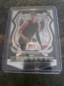 Tarjeta de bola LaMelo de radiocontrol Panini Prizm Crusade 2020-21 # 83 - Imagen 1 de 2