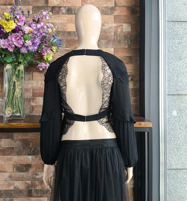 Blusa ELISABETTA FRANCHI Italia Negra con Espalda Abierta y Bufanda Talla 40IT Foto 1 de 4