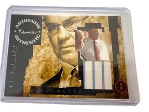 The X-Files Season 9 Pieceworks PW3 Chase Card Skinner Authentic Shirt Inkworks - Picture 1 of 2