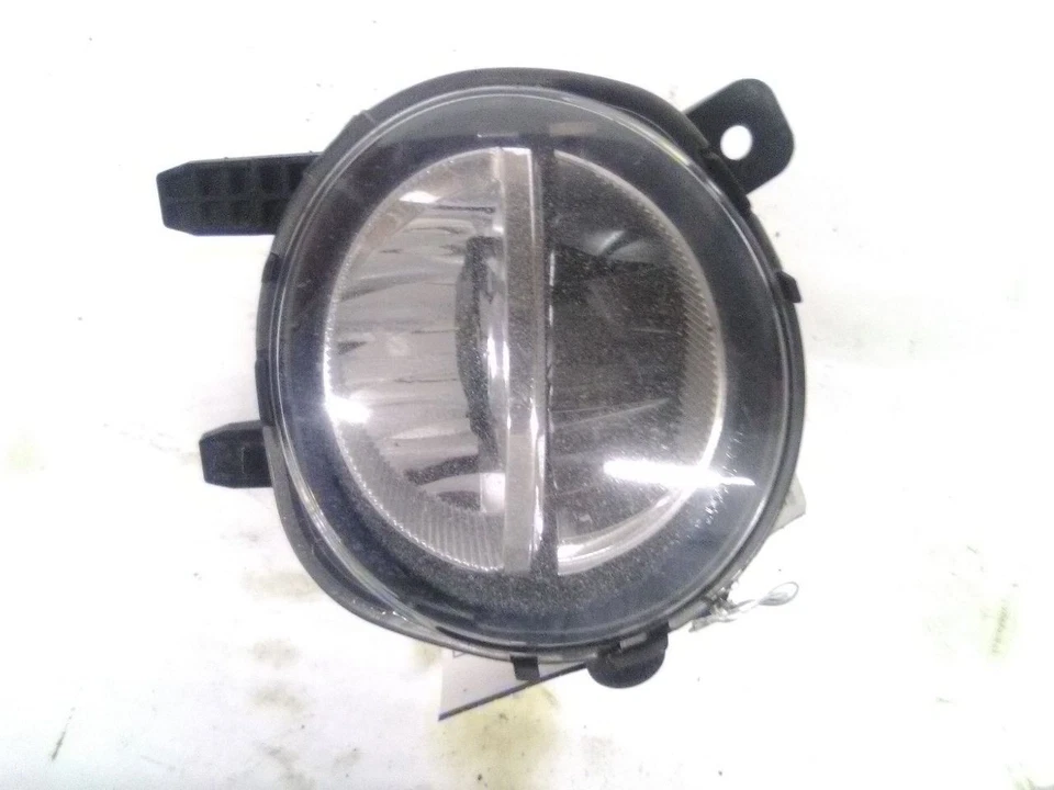 Luz antiniebla 15 pasajeros BMW 428i esquina derecha/estacionamiento conducción  Foto 1 de 4