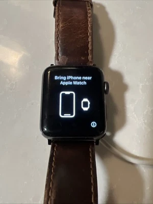 Apple Watch Series 3 (42 mm) - WiFi, Reset - Image 1 of 4
