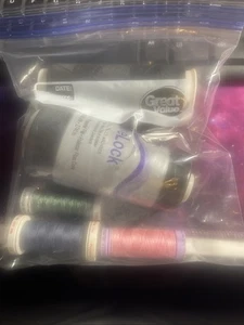 5 SPOOLS OF THREAD FOR SEWING OR QUILTING - Picture 1 of 6
