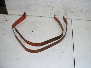 Simplicity Allis Chalmers 162060 Benzintank Riemen Bänder B-10 Vermieter Traktor - Bild 1 von 2