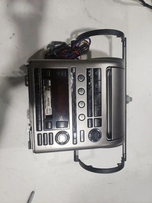 Radio Player Temperature Control - 2004 Infiniti G35 Automatic - OEM 28188AC360 - Image 1 of 4