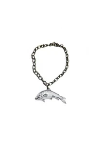 F10 Sm Lachs Fisch englisches Zinn an einer antiken Bronze Kette Fußkettchen Armband - Bild 1 von 1