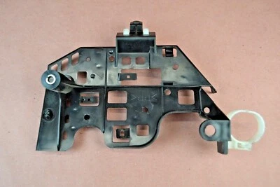 2014-2018 YAMAHA FJR1300 FJR 1300 MOUNT BRACKET SUPPORT - Image 1 of 3