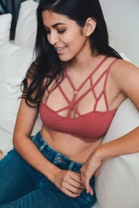 NWT Boutique Strappy Burnt Red Geometric Cutout Cage Front Crop Top Bralette - Picture 1 of 16