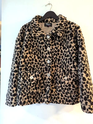 Chaqueta de piel sintética con estampado de leopardo Mia Terra Juniors - Cierre frontal con botón - Talla M Foto 1 de 4
