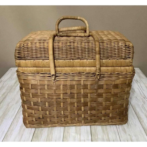 Wicker Woven Garden Picnic Basket 13x9x11 Inches Double Handle -Preowned Cover