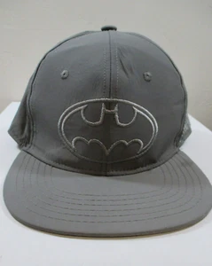 Batman Hat Cap Mens One Size Gray Snapback Logo Embroidered DC Comics 2019 - Picture 1 of 8