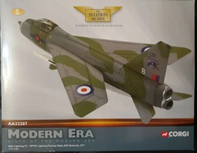 Corgi Aviation BAC Lightning F.3 Training Flight RAF Binbrook 1977 AA32307 - Image 1 of 3