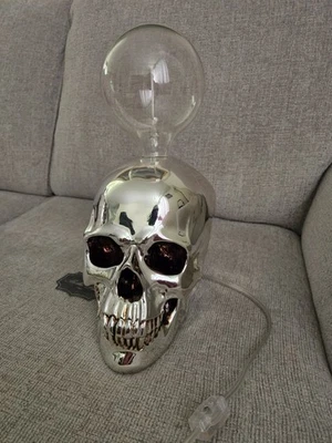 Lámpara Calavera Bella Luxx Color Cromo con Bombilla, Iluminación, Calavera Decorativa ¡Nueva con T! Foto 1 de 4