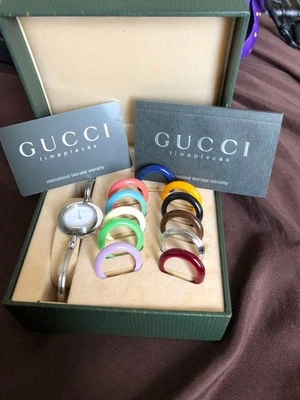 GUCCI изменить безель часы 11 цветов Серебряный кварц браслет женщины неиспользованный почти как новый - Изображение 1 из 4