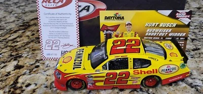 Dodge Charger Bud Shootout 2011 Kurt Busch Elite Shell victoria en carrera. #44 de 130 Foto 1 de 4