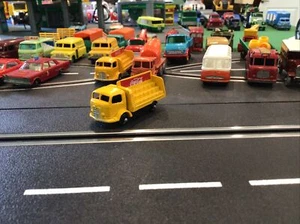 Lesney Karrier Bantam 2 Ton Yellow Coca Cola Truck No 37 DieCast 1/64 Scale - Picture 1 of 8