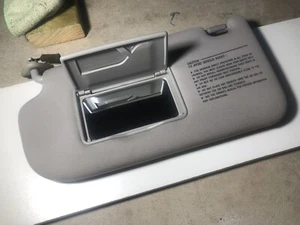 HYUNDAI TUCSON SUN VISOR LEFT SIDE - Picture 1 of 4