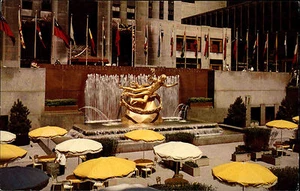 New York City AK ~1960/70 Rockefeller Plaza sunken gardens an Prometheus Statue - Picture 1 of 2
