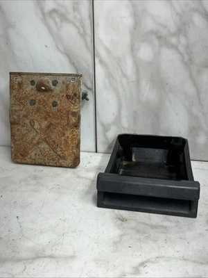 Cenicero gris Toyota Truck Pickup 1979 1980 1981 1982 1983 74102-89101 OEM Foto 1 de 4