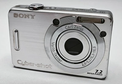 Sony Cyber-Shot DSC-W55 Akkuhebel leicht defekt Digitalkamera Kompaktkamera - Bild 1 von 4
