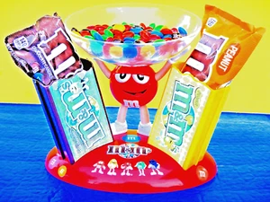 M&M's Süßigkeitenschale mit zwei Fernbedienungshaltern rote Figur einfach/Erdnuss 7" hoch - Bild 1 von 6