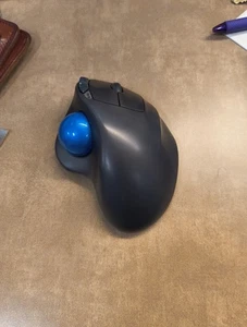 Logitech M570 Wireless Trackball Mouse Black Right-Hand Ergonomic with Receiver - Picture 1 of 4