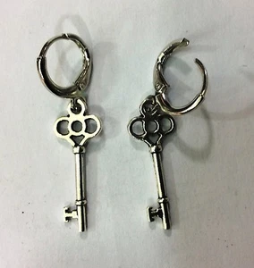 OHRRINGE EARRINGS HERREN DAMEN KREISE ANHÄNGER SCHLÜSSEL ANTIK ANTIQUE KEY UNISEX - Bild 1 von 1