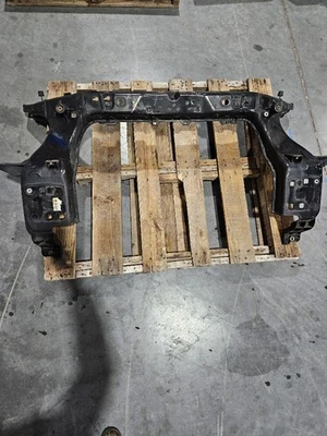 Soporte de núcleo de radiador compatible con 09-17 TRAVERSE 5847 Foto 1 de 4