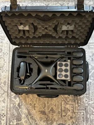 DJI Phantom 4 Pro Obsidian Edition With Screen Controller - Image 1 of 3
