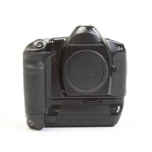 Canon EOS-1N + Très Bien (272689) - Photo 1 sur 9