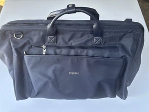 BAGGALLINI SOHO SEESACK HANDGEPÄCK REISEN $150 NEU ERWEITERBAR MARINEBLAU LESEN - Bild 1 von 11
