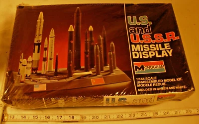 MONOGRAM U.S. AND U.S.S.R. MISSILE MODEL DISPLAY KIT SEALED 1/144 6019 - Image 1 of 2