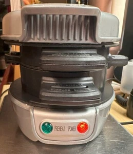 Hamilton Beach Breakfast Egg Muffin Sandwich Maker Model 25475A Type ST29 - Picture 1 of 6
