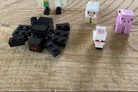 Lego lot of 4 Minecraft characters complete