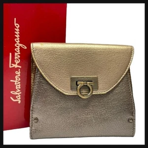 Salvatore Ferragamo Bi-Fold Geldbörse mit Gancini Clip - Bild 1 von 12