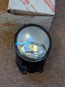 New GENUINE Lexus IS F GS Toyota IQ Yaris Prius RAV4 Corolla Front LH Fog Light - Picture 1 of 2