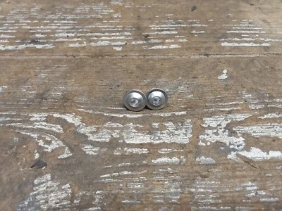 Pernos de cubierta de pestillo de asiento Kawasaki Ninja ZX1400R ZX14R 2007 2006-2011 Foto 1 de 4