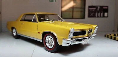 Pontiac GTO V8 1965 Gold Welly NEX Detailed Diecast G LGB 1:24 Scale Model Car - Image 1 of 4