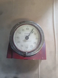 Rare Red Vtg Eastman KODAK Co Darkroom Film TIMER Clock Style Art Deco Winds - Picture 1 of 4