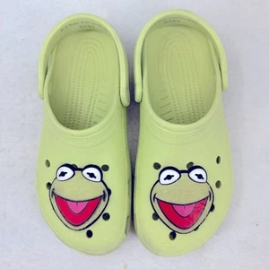 Kermit der Frosch Disney Crocs hellgrün The Muppets Clogs Schuhe Gr. M8 W10 - Bild 1 von 10