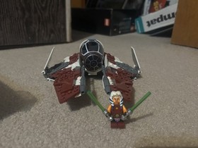 LEGO Star Wars Ahsoka's Jedi Interceptor 75401 Set with Ahsoka Tano Minifigure