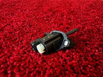 Electroválvula eléctrica control vacío aleta escape BMW E63 E60 E90 OEM 118K/B Foto 1 de 4