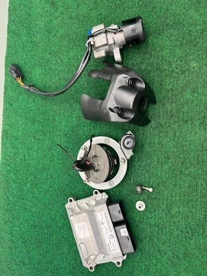 DUCATI MONSTER 1200S 2018 LOCKSET Foto 1 de 4